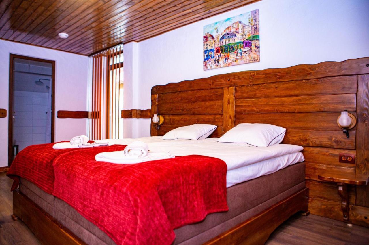 Hotel Vila Swe Sar à Curtea de Argeş Extérieur photo
