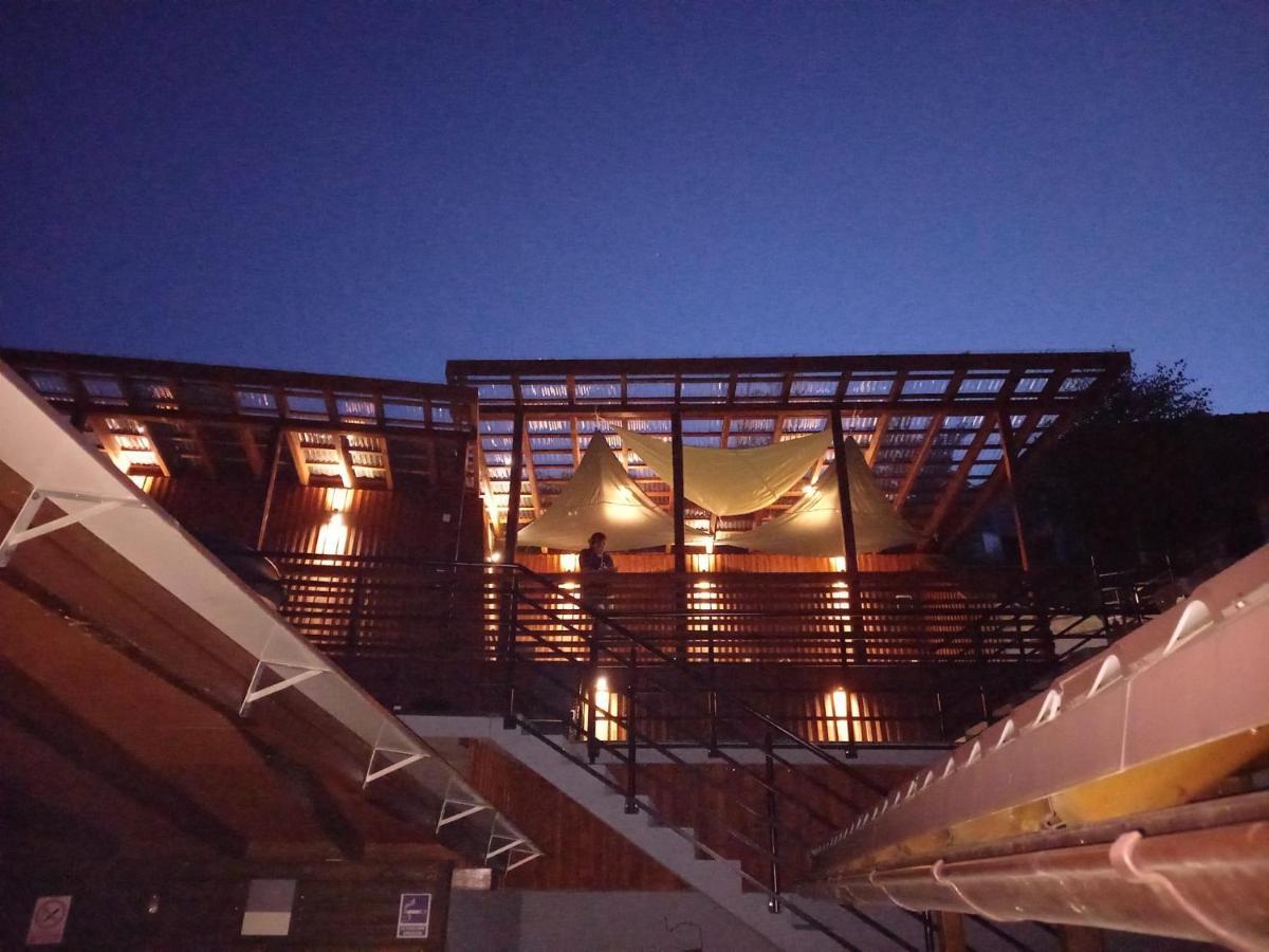 Hotel Vila Swe Sar à Curtea de Argeş Extérieur photo